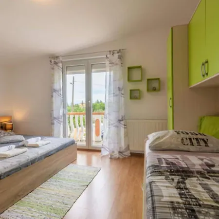 Three Bedroom Villa Villa *